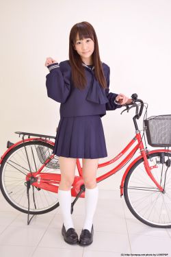绿水青山带笑颜